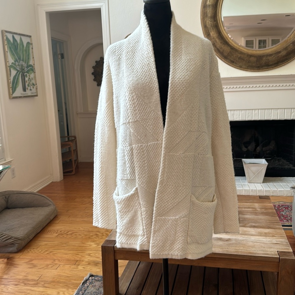 BCBG MAX AZRIA white sweater